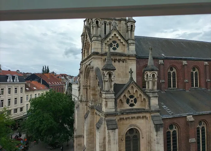 New Cozy In Porte De Hal Bruselas