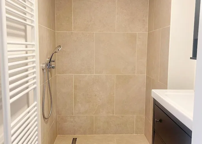 élégant Près Du Centre Appartement