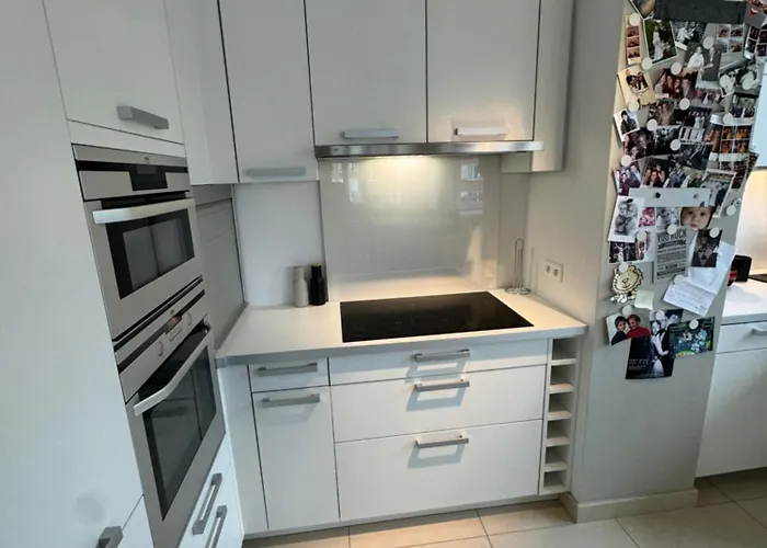 Ixelles 2 Chambres, 3 Lits Apartment *