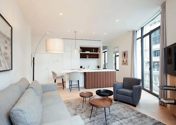 Modern 1br - 90 Sqm דירה *