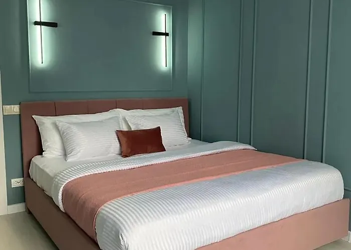 Chaussee De Wavre Family App's Apartment *