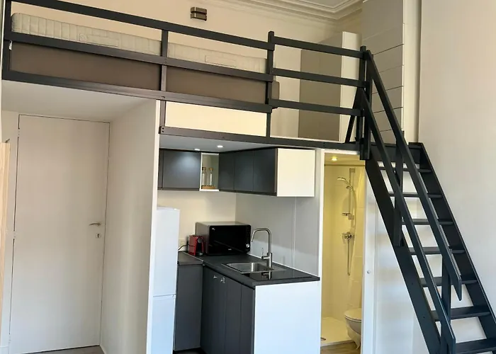 Апартаменты Avec En Mezzanine *