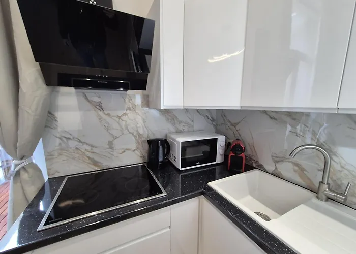 Elegant In Center Of Bruxelles