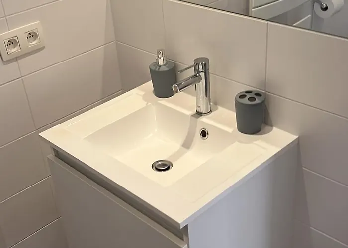 Commission Europeenne *