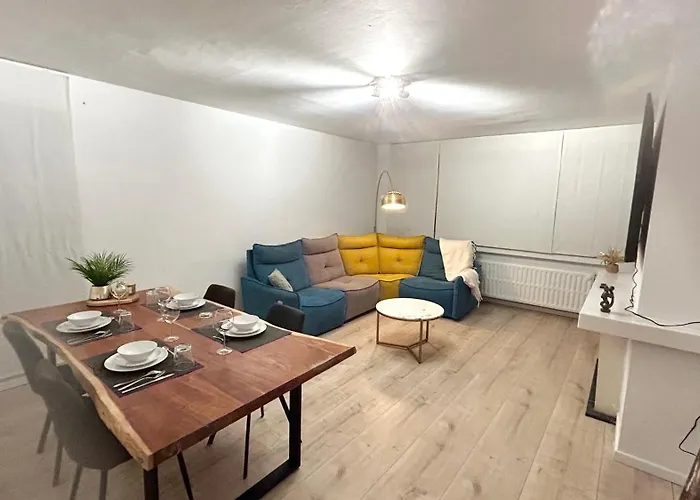 Charming Two Bedroom Flat - Nato - * Brüksel