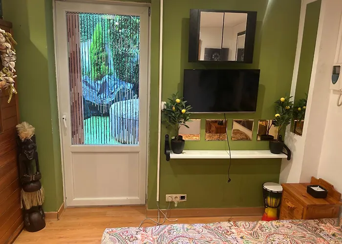 Tropical Nocleg ze śniadaniem