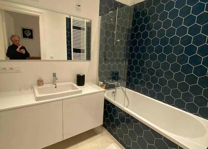 Self Check In For 2 In Heart Of Trendy Saint-gilles アパート *