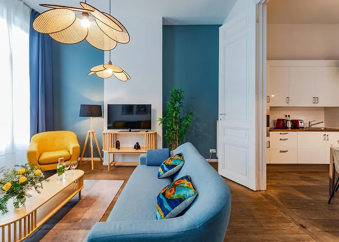 Exclusive 2br With Unesco Views