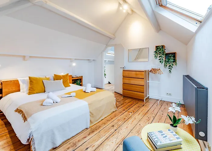 Modern Flat Near Grand Place Апартаменты *