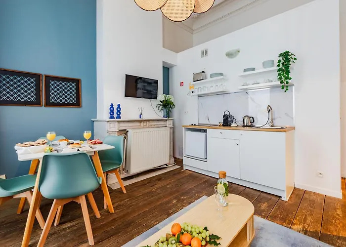 Modern Flat Near Grand Place Апартаменты *