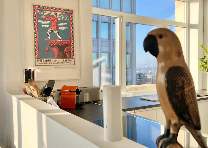 Lovely Loft In Panoramic View! Apartmán