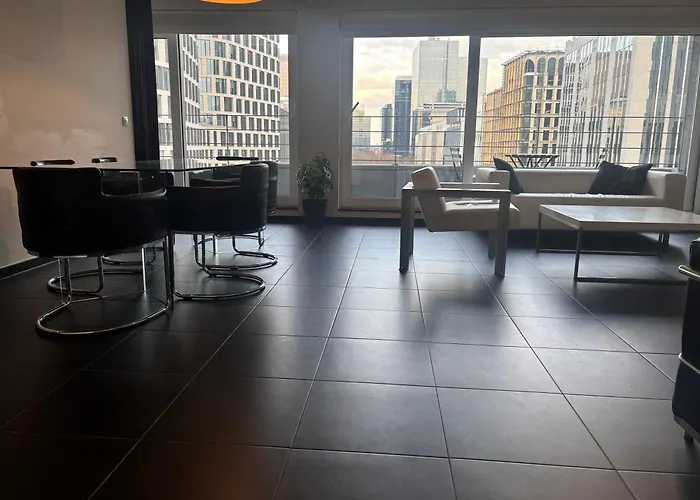 Appartamento Charming With Balcony Views