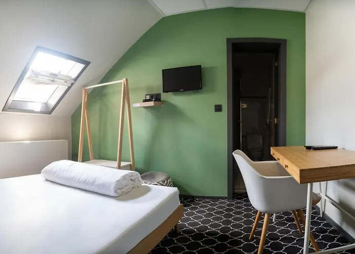Szálloda Safestay Grand Place 3*