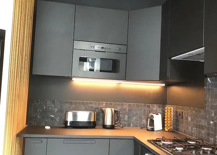 Absolute Charm 3 Bedroom 3 Bathroom With Ac Eu District