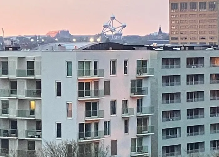 Bxl With Views شقة *