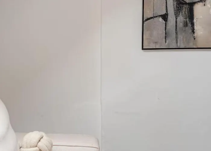 Elegant In Chatelain Ixelles Βρυξέλλες