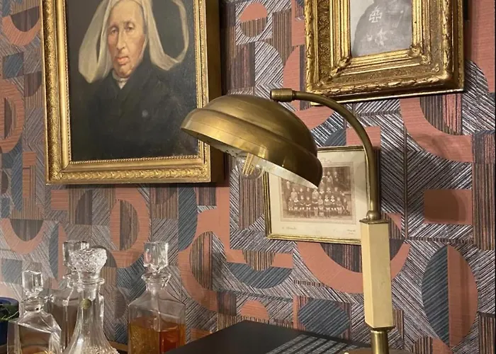 Overlooking * Brüssel