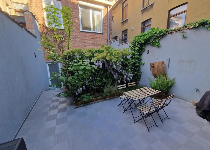 Apartament Tiny House Avec Terrasse Privee, 10 Mins Du Centre Bruksela