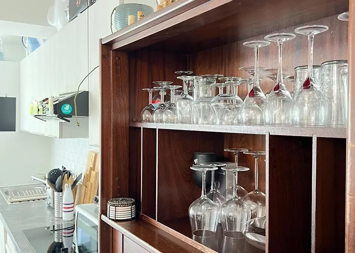 Tiny House Avec Terrasse Privee, 10 Mins Du Centre *