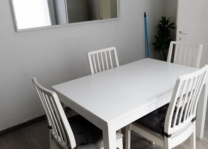 Confortable Avec Garage Premier Etage Sans Terrasse Lejlighed *