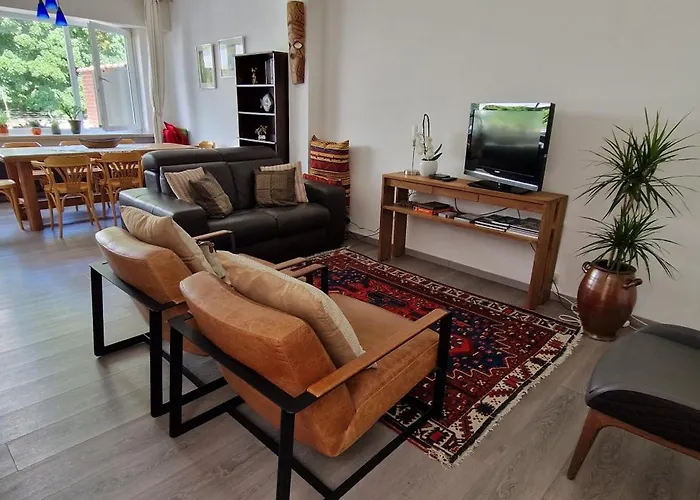 De La Grotte Appartement *