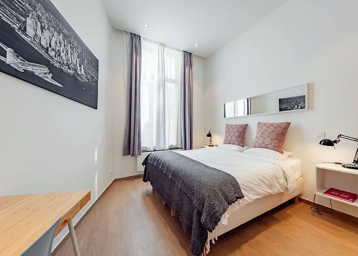 Fully Furnished And Modern Flat - Center *