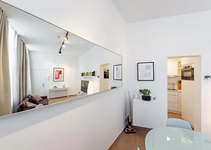 Fully Furnished And Modern Flat - Center