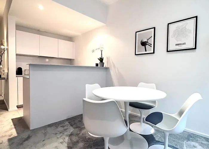 Magnificent In Sablon Bruselas