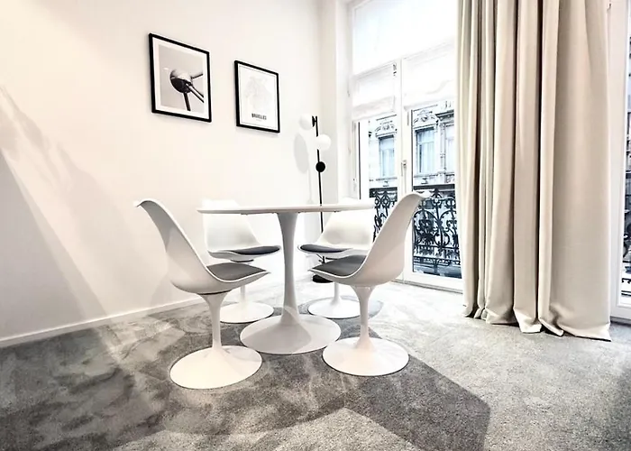 Magnificent In Sablon *