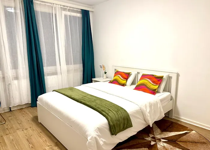 Atomium Canopy Apartment *