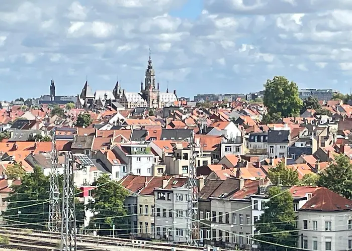 - - - - - Au Sixieme Ciel - - - - - * Brusel