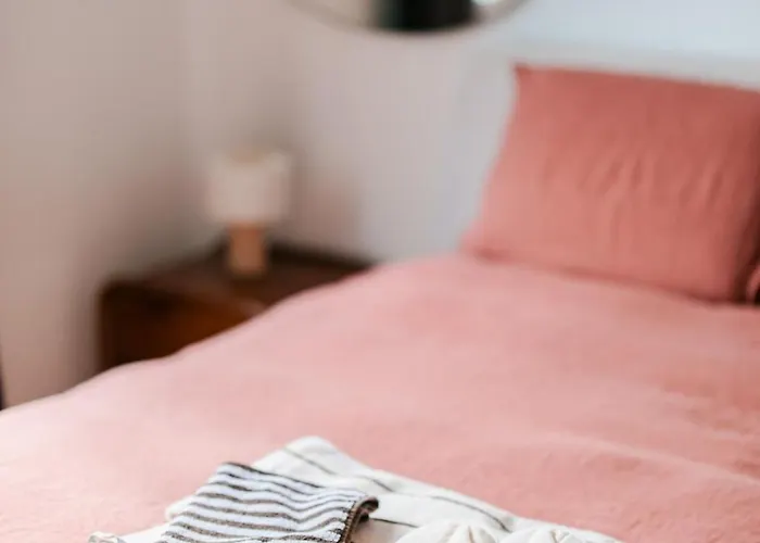 Slow Moments In Appartement *