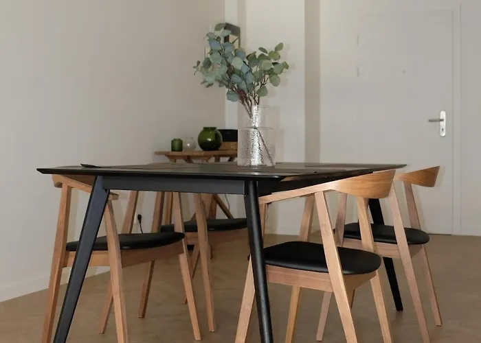 Apartment Center Spacious And Brüssel