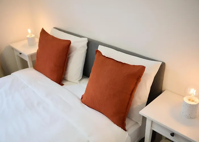 Forest Center 2 דירה *