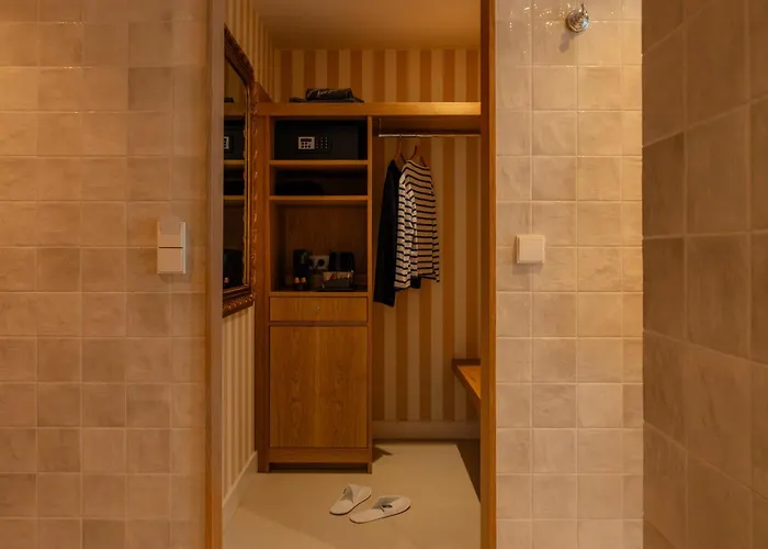 ホテル 9hotel Chelton ブリュッセル