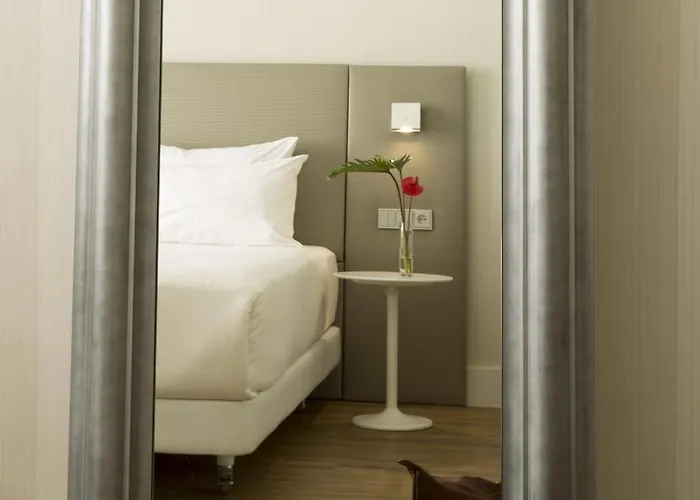 Nh Collection Centre Hotell 4*