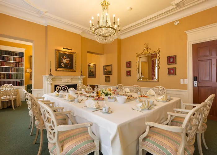 Hotel Stanhope By Thon 5*