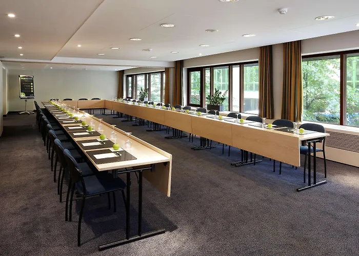 Nh Grand Place Arenberg Hotel 4*