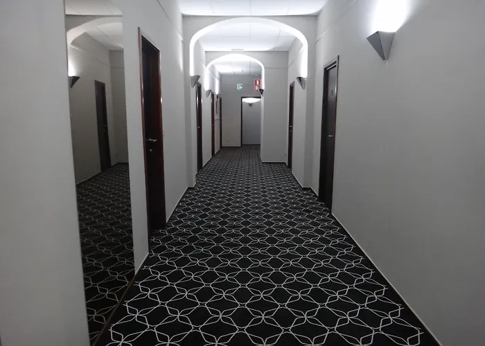 Szálloda Safestay Grand Place 3*