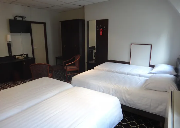 Safestay Grand Place Szálloda 3*