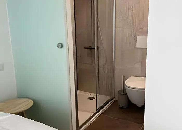 With Ensuite And Garden Πανσιόν *