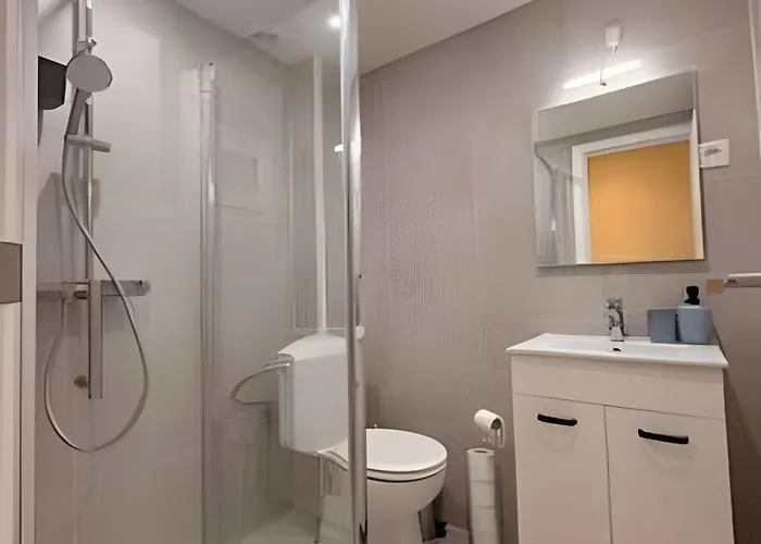 アパート Comfortable 10 Min From Midi Station And 15 Min From Center *