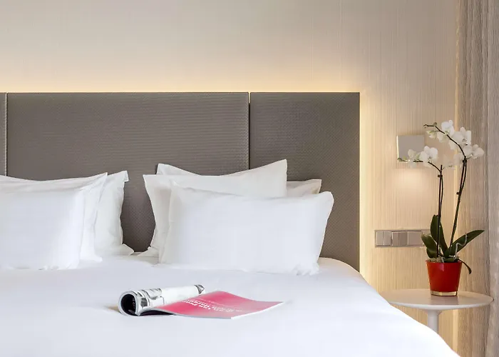 Nh Collection Centre Hotell 4*