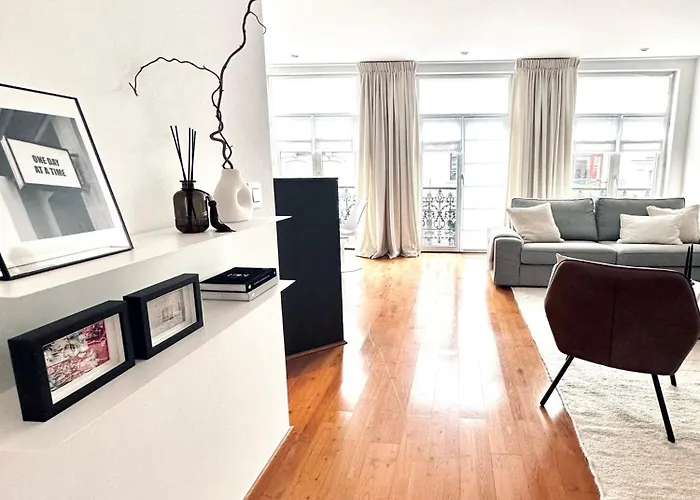 Wonderful In Sablon *