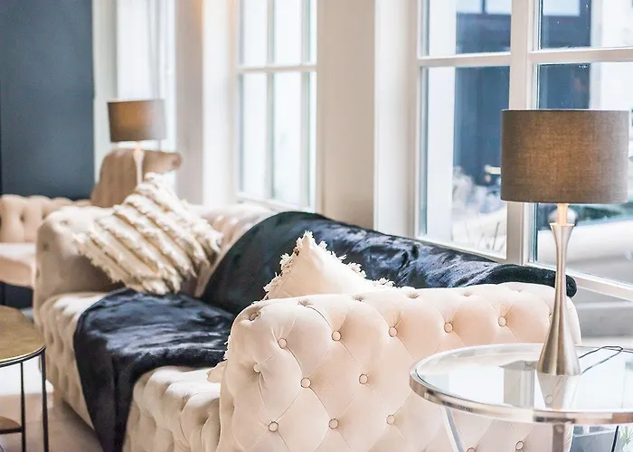 Hotell La Legende 3*