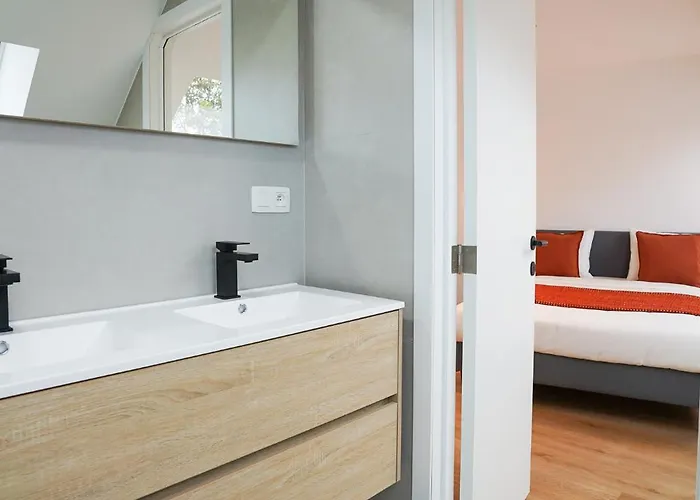 Apartman Douvres 7 *