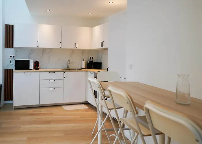 Apartman Douvres 7 *