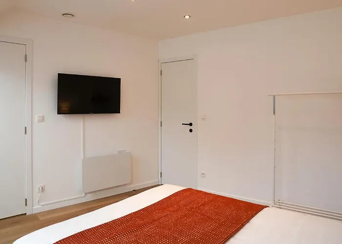 Douvres 7 * Brüsszel