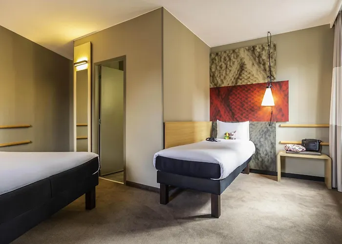 Ibis Off Grand'place 3*