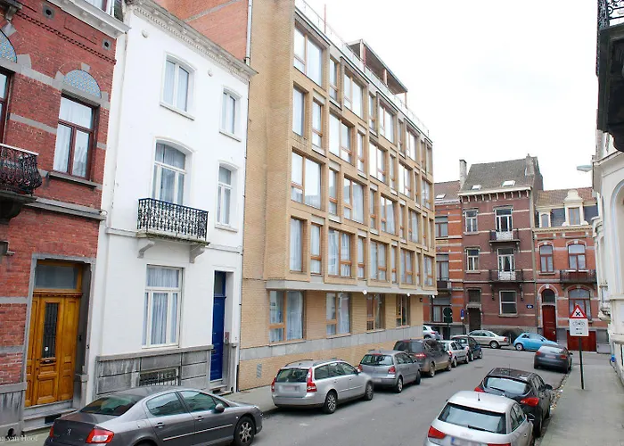 9hotel Chelton Otel Brüksel